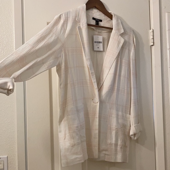 Jacket and shorts sets - Picture 2 of 3